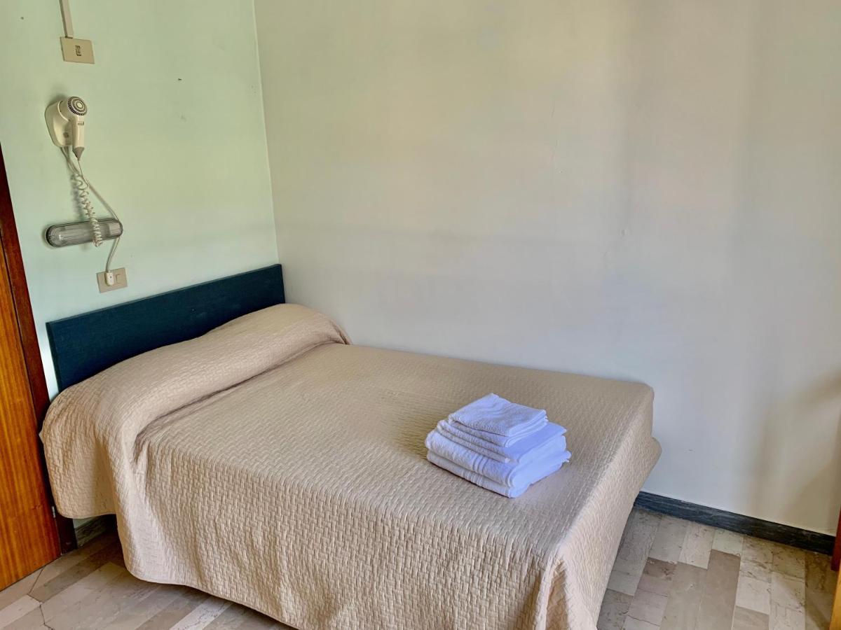Hotel Levante Convenzionato Oltremare E Italia In Miniatura Riccione Eksteriør bilde